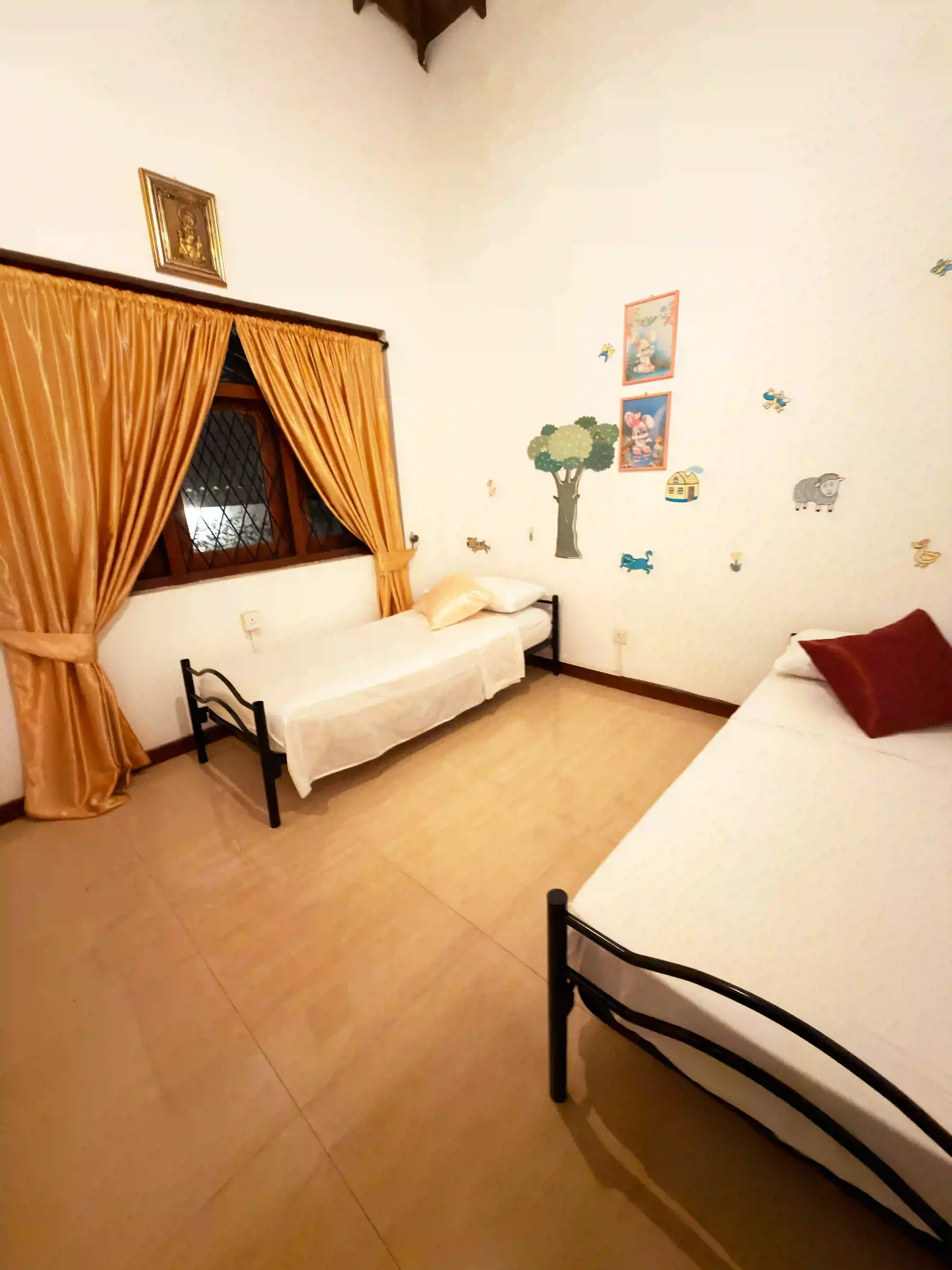 Double Room 4